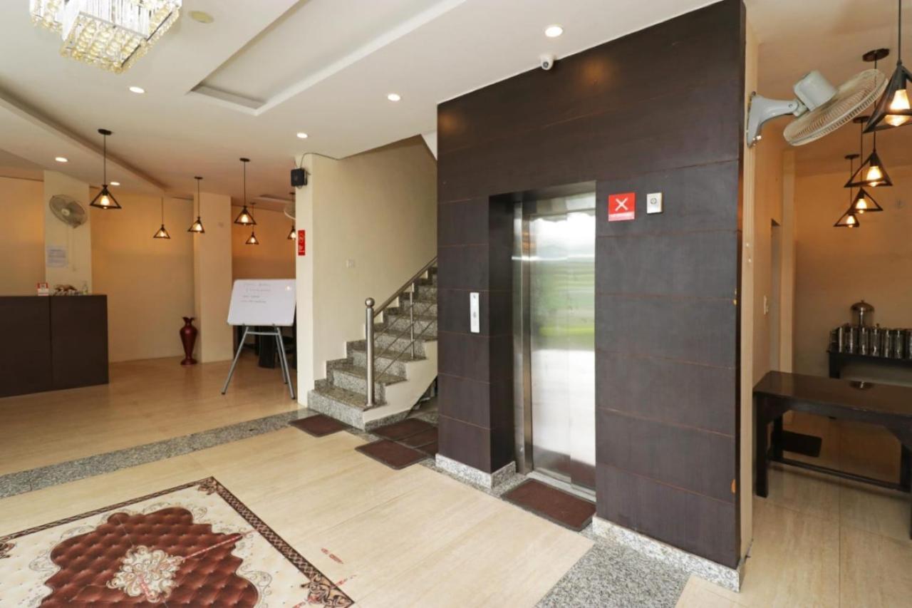 Hotel Mirage Residency - Hill View Hotel In ダラムシャーラー エクステリア 写真
